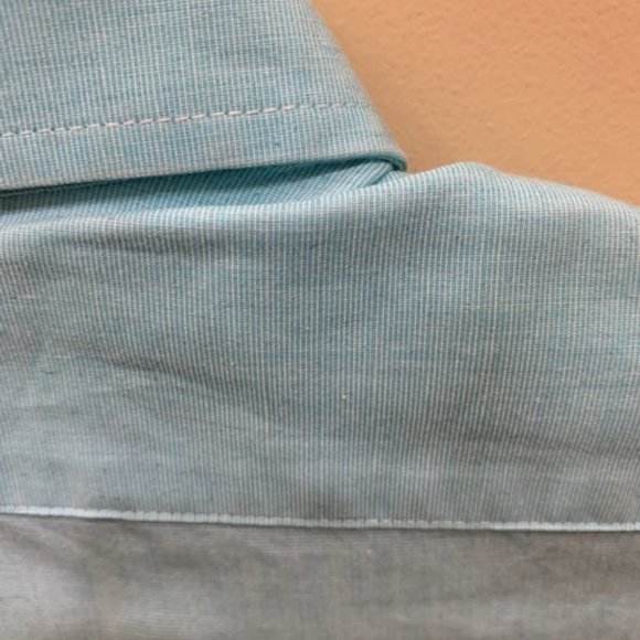 Men's S Vineyard Vines Dress shirt EUC - Picture 3 of 4